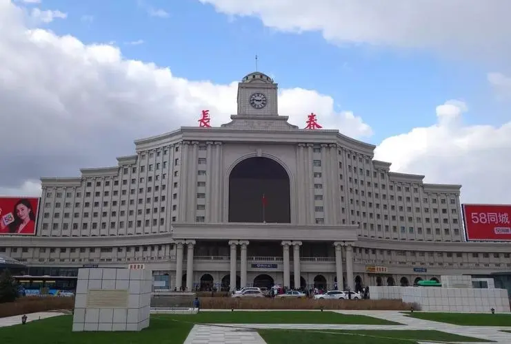 邯鄲到長(zhǎng)春貨運(yùn)公司專(zhuān)線(xiàn)省錢(qián)又省心省準(zhǔn)時(shí)送達(dá)時(shí)+效+保+證